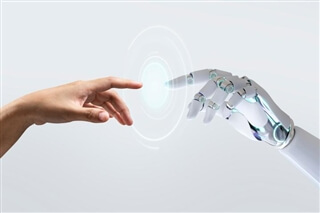 Tecnologia al servizio del cliente - robot Tecnologia al servizio del cliente - robot
