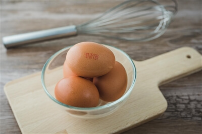 Reading egg labels: eggs Reading egg labels: eggs