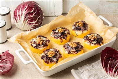 Crostoni con radicchio, gorgonzola e noci