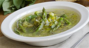 Minestra di fave e asparagi Minestra di fave e asparagi
