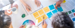 Desk sharing: people working together