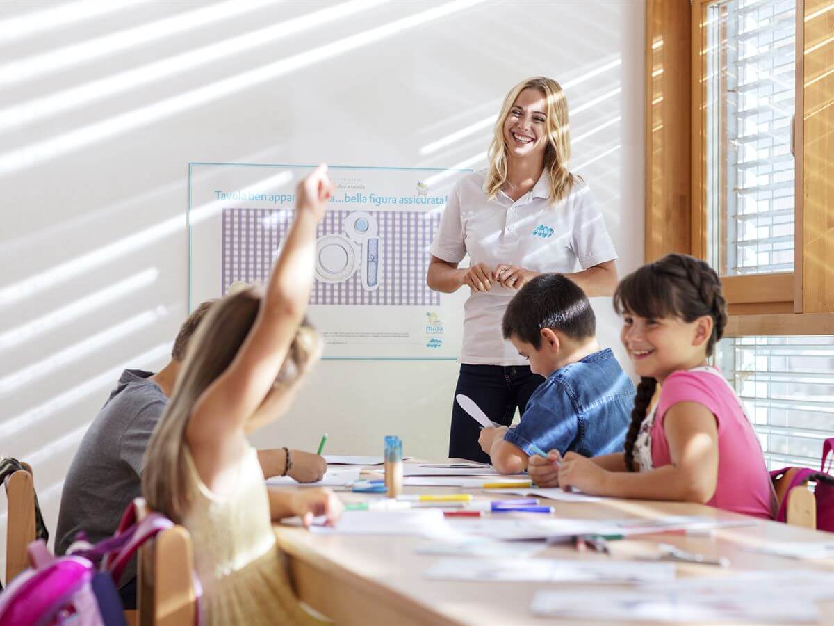 Food education - kids at school Food education - kids at school