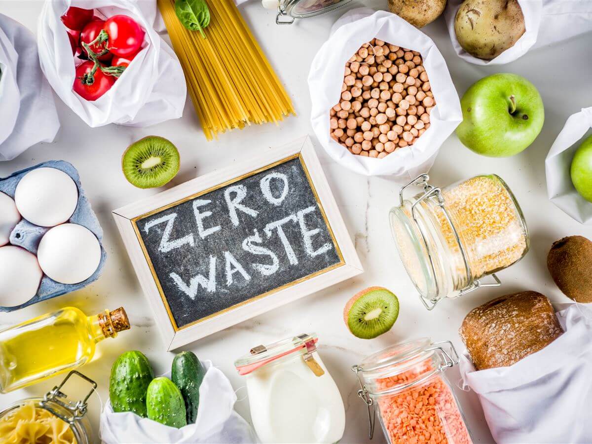 Monitoring food waste in school canteens