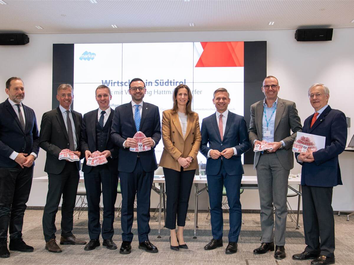 Markas hosts the Austrian Minister with participants